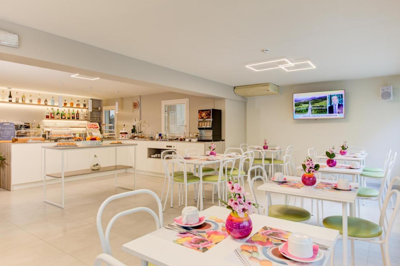 Hotel Puppi Cattolica Zewnętrze zdjęcie